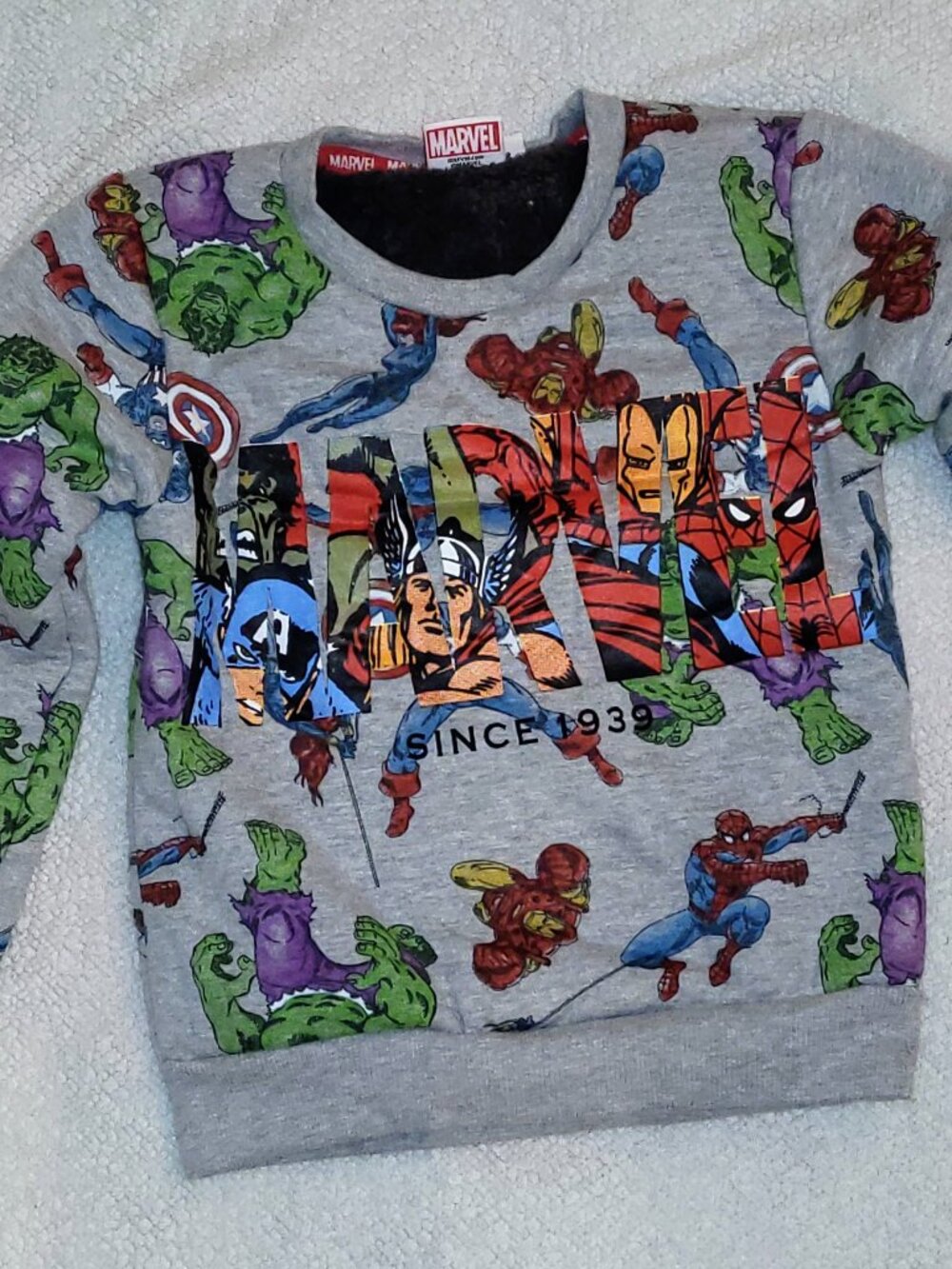 NWOT* MARVEL COMICS - Boys Fleece Sweatshirt